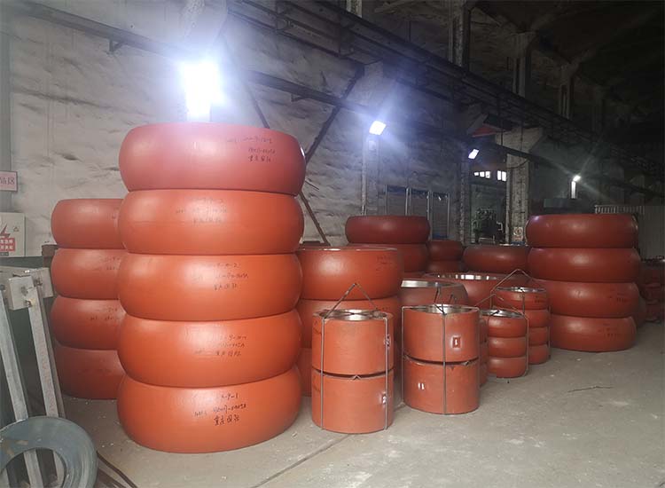 【潤(rùn)康】輥皮生產(chǎn)廠家與您分享:機(jī)械結(jié)合的復(fù)合鑄造工藝