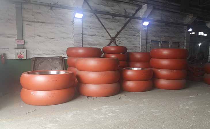 【潤(rùn)康】磨煤機(jī)磨輥與您分享:復(fù)合錘頭的結(jié)構(gòu)設(shè)想